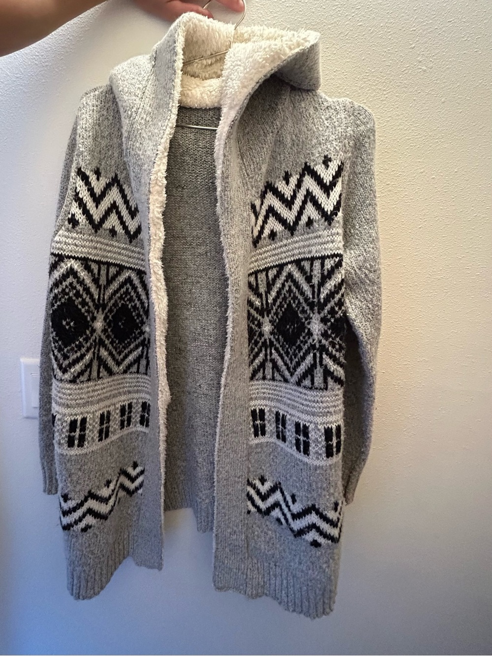 Cozy Hooded Knit Cardigan - Gray & Black Pattern